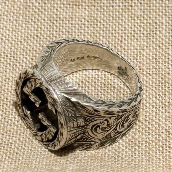 Gucci Interlocking G Paisley Silver Ring (GUC) - Picture 12 of 16